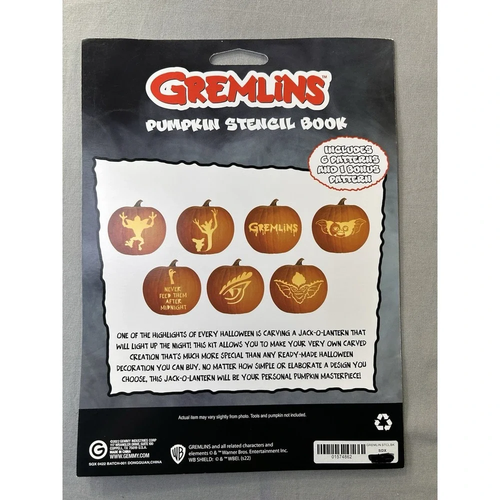 Spirit Halloween Gremlins Pumpkin Stencil Book 7 Stencils Included yr 2022 New